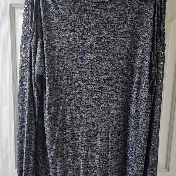 Cato Woman's L Navy Sweater W/Silver Metal Embellishments Mottled Lightweight - Picture 2 of 7